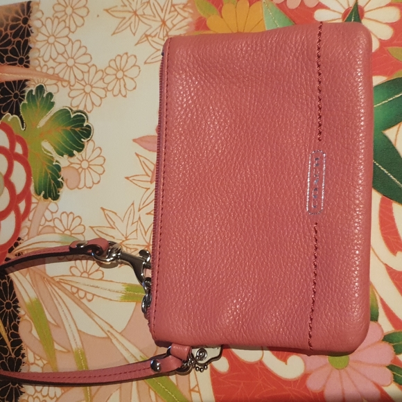 Coach wristlet/ wallet - Picture 2 of 9